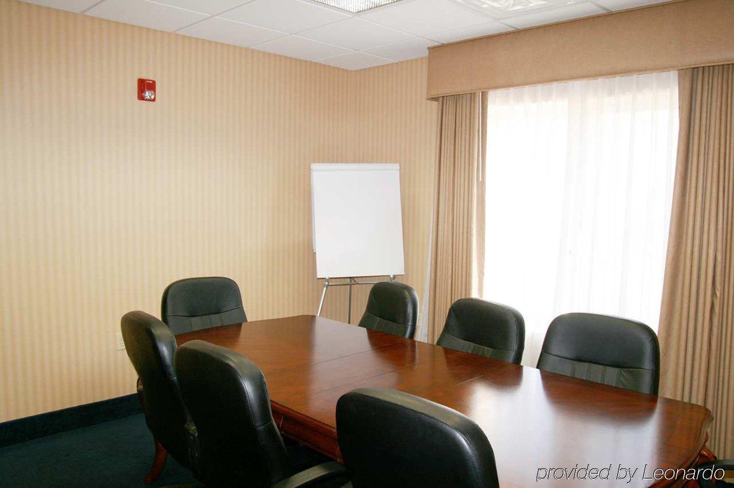 Hampton Inn & Suites Albuquerque-Coors Road Удобства фото